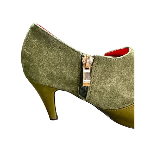 LULU HUN, LONDON, WOMENS GREEN SUEDE & LEATHER HEELS WITH RED INSOLE. - Picture 3 of 15